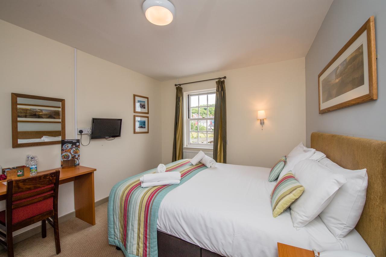 Hotel Monachty Aberaeron Exterior foto